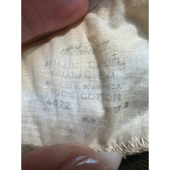 Wow! 1970s Velvet Boho Renaissance Inspo Long Sleeve Green Dress Lace Sleeves JL - Picture 12 of 13